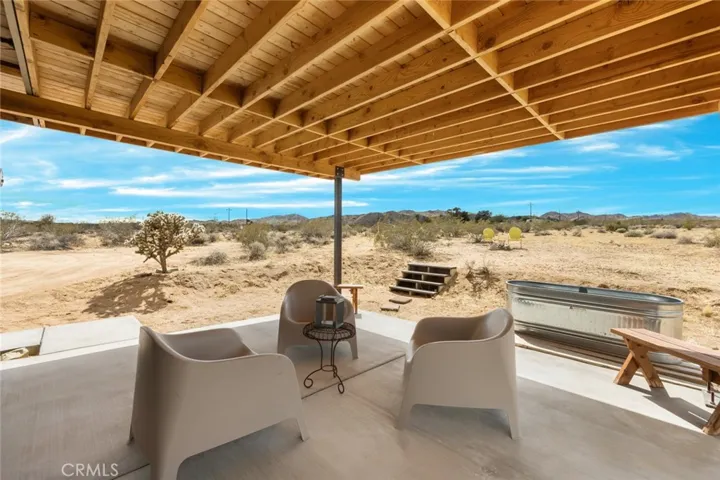 2570 N Deer Trail, Landers, California 92285