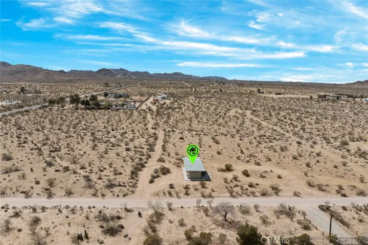 2570 N Deer Trail, Landers, California 92285