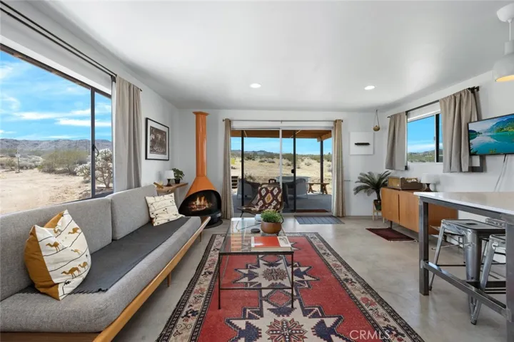 2570 N Deer Trail, Landers, California 92285