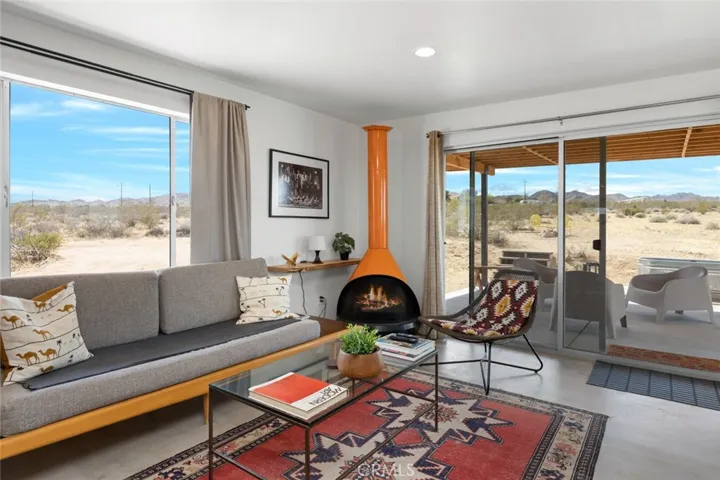 2570 N Deer Trail, Landers, California 92285