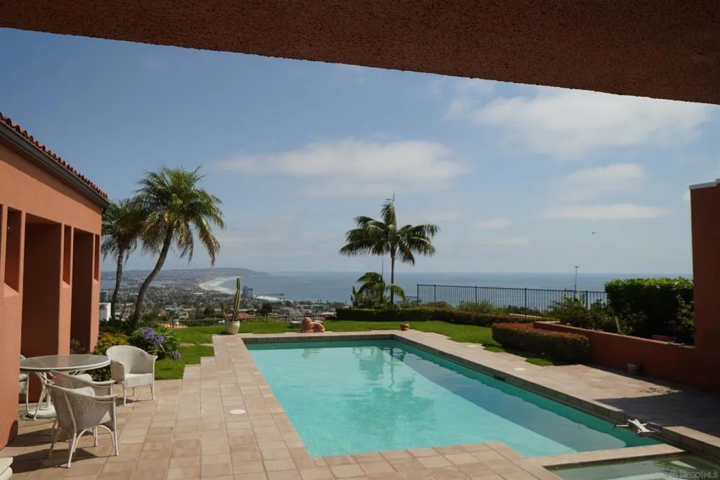 5717 Baja Mar, La Jolla, California 92037 home-pic-2