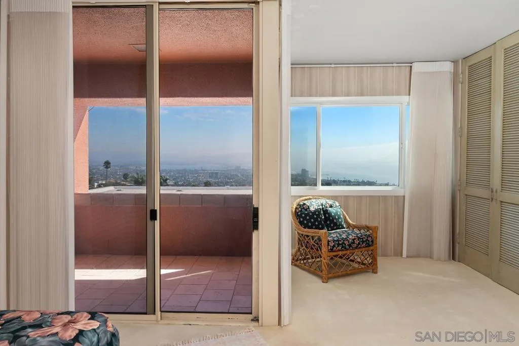 5717 Baja Mar, La Jolla, California 92037 home-pic-9