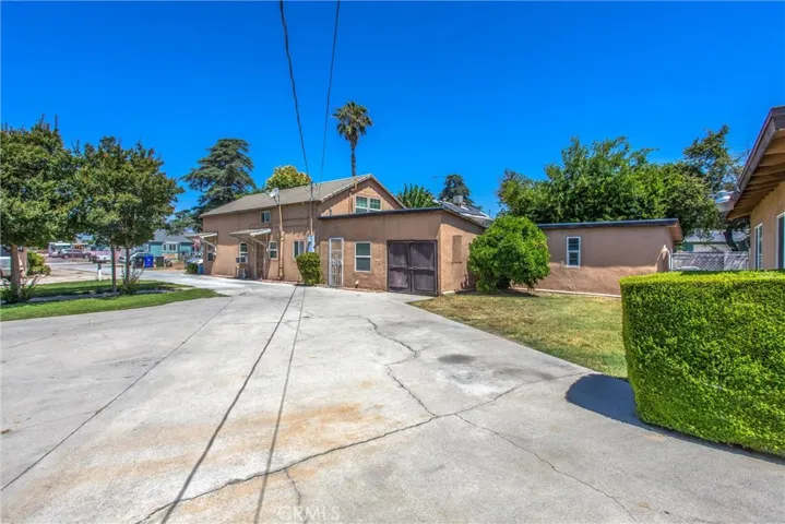 7235 Perris Hill Road, San Bernardino, California 92404