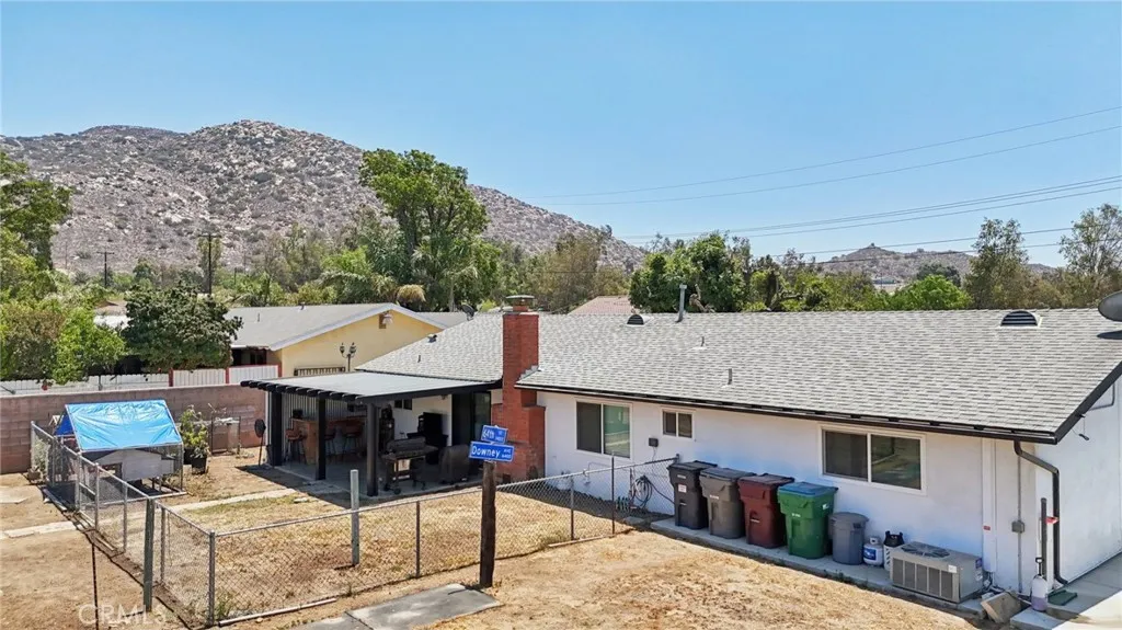 941 Hillside Lane, Norco, California 92860 home-pic-59