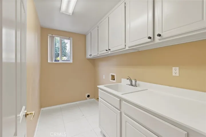 8348 Barnwood Lane, Riverside, California 92508