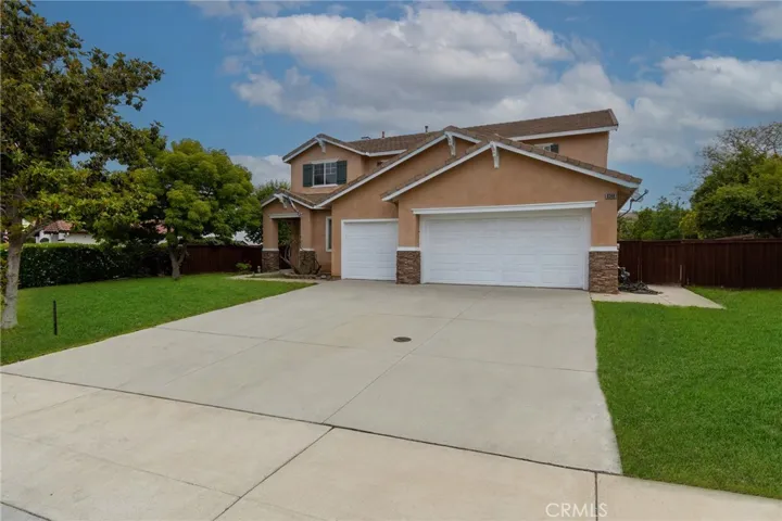 8348 Barnwood Lane, Riverside, California 92508