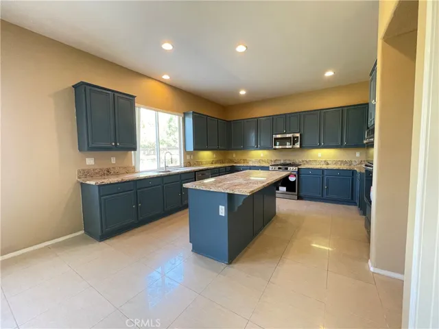 8348 Barnwood Lane, Riverside, California 92508