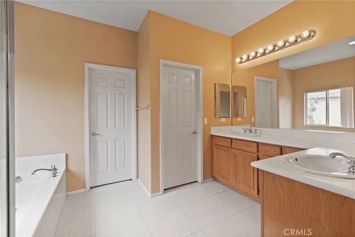 8348 Barnwood Lane, Riverside, California 92508