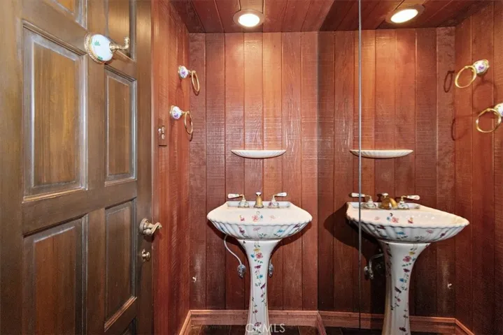 29240 Palos Verdes Drive East, Rancho Palos Verdes, California 90275