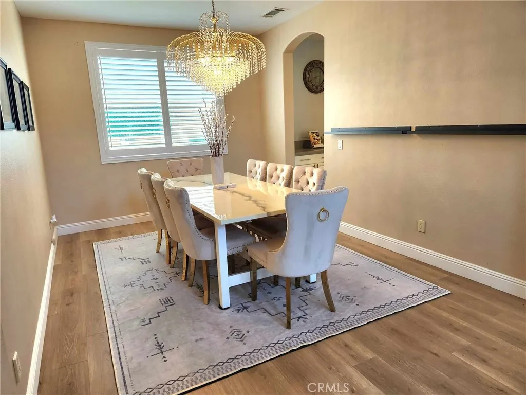 26523 Starling Court, Canyon Country, California 91387 home-pic-8