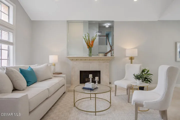 27535 Freetown Ln Agoura Hills-large-008