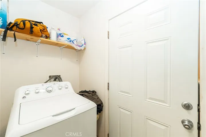 8219 Crockett Boulevard, Los Angeles, California 90001