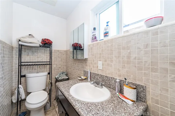 8219 Crockett Boulevard, Los Angeles, California 90001