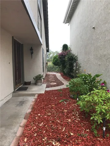 951 S Park Rim Circle, Anaheim Hills, California 92807