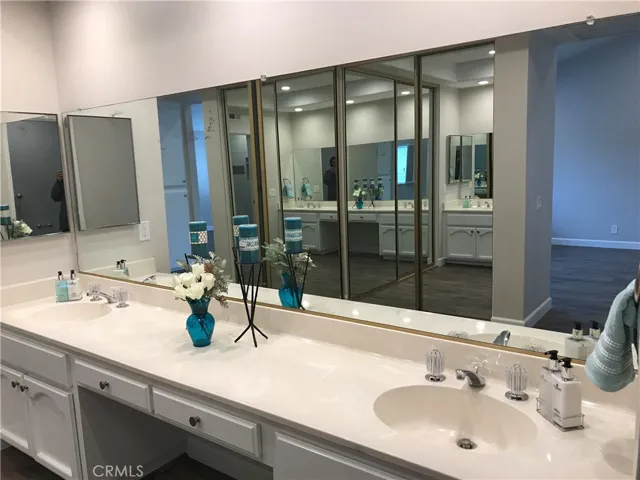 951 S Park Rim Circle, Anaheim Hills, California 92807