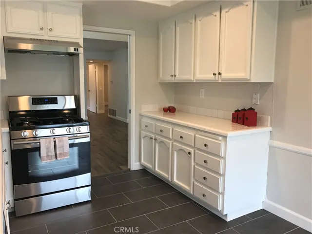 951 S Park Rim Circle, Anaheim Hills, California 92807