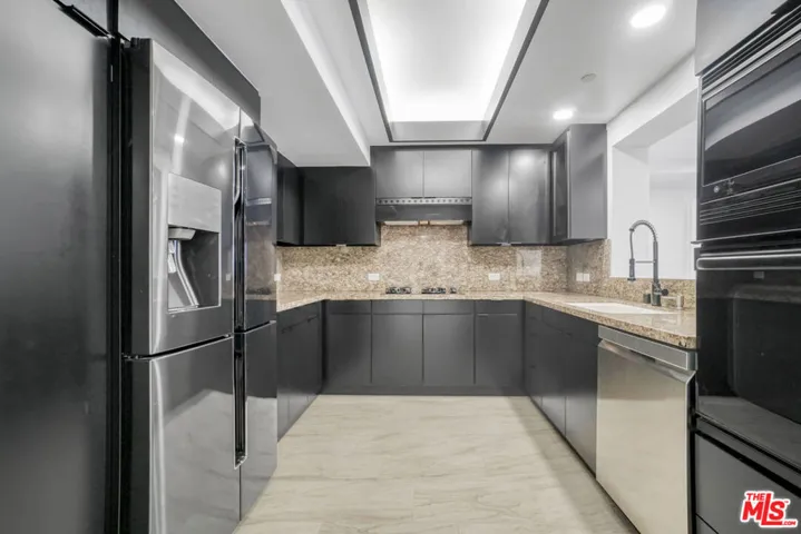 13600 Marina Pointe Drive 407, Marina Del Rey, California 90292