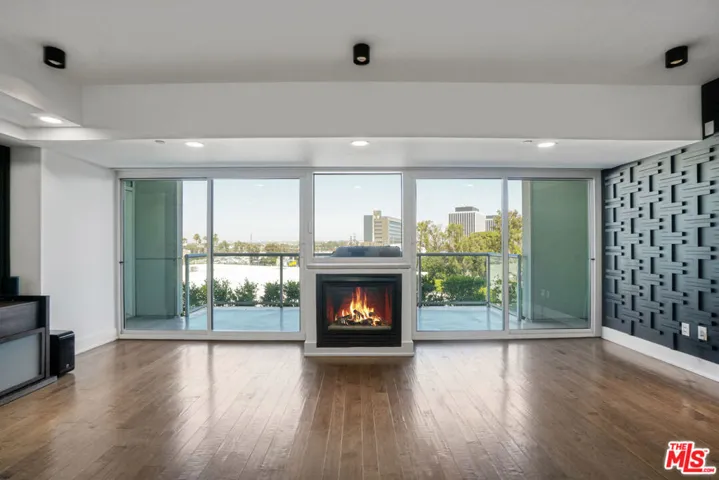 13600 Marina Pointe Drive 407, Marina Del Rey, California 90292