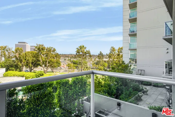 13600 Marina Pointe Drive 407, Marina Del Rey, California 90292