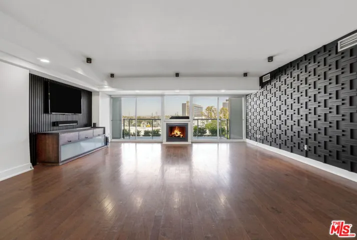 13600 Marina Pointe Drive 407, Marina Del Rey, California 90292