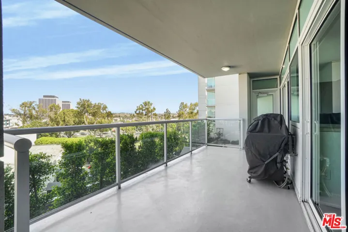 13600 Marina Pointe Drive 407, Marina Del Rey, California 90292