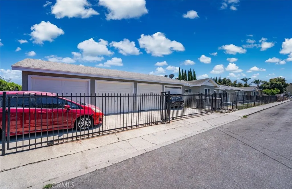 12430 12434 Peach Street A-b, Lynwood, California 90262 home-pic-7