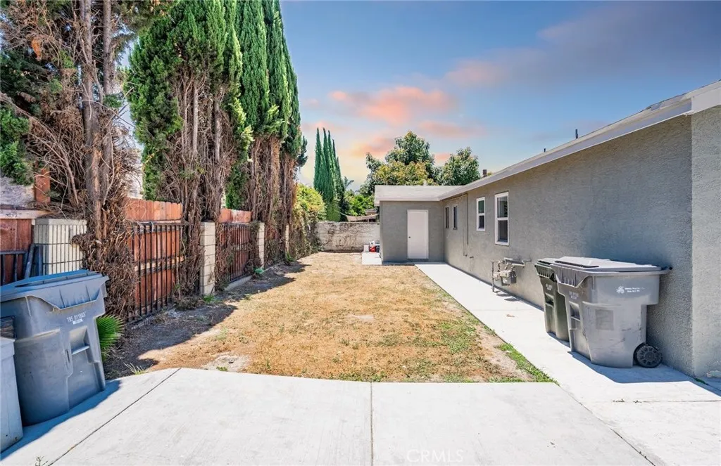 12430 12434 Peach Street A-b, Lynwood, California 90262 home-pic-13
