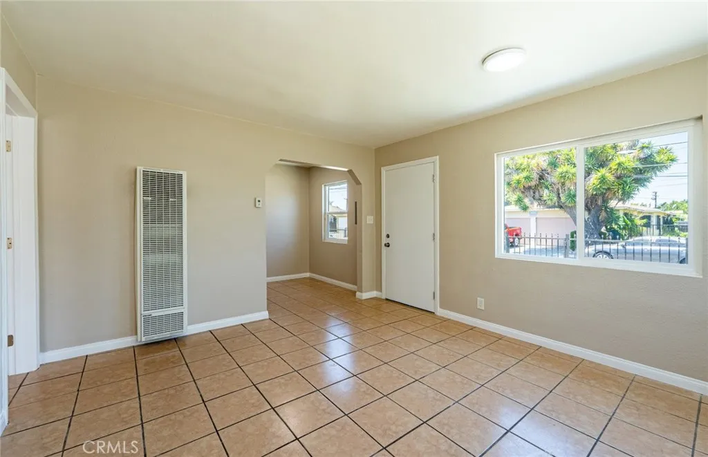 12430 12434 Peach Street A-b, Lynwood, California 90262 home-pic-25