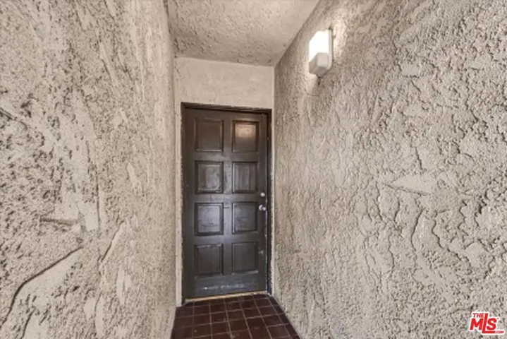 3809 Esplanade, Los Angeles, California 90292