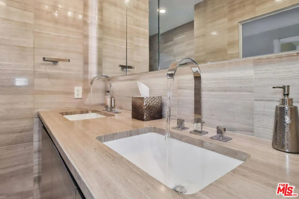 900 W Olympic Boulevard 34d, Los Angeles, California 90015 home-pic-35