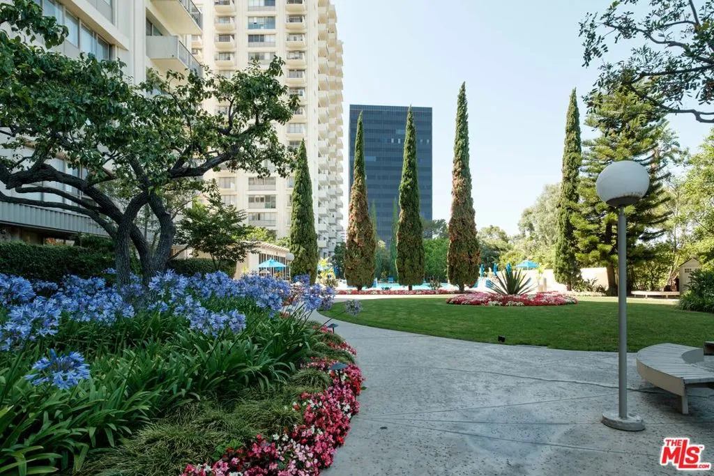 2160 Century Parkway 803, Los Angeles, California 90067 home-pic-10