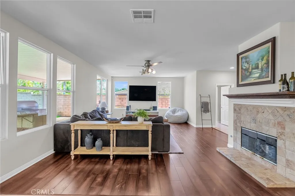 1775 Honors Lane, Corona, California 92883 home-pic-12