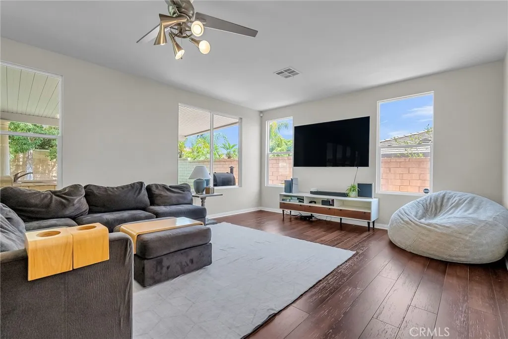 1775 Honors Lane, Corona, California 92883 home-pic-13