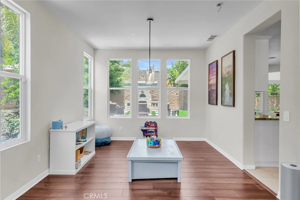 1775 Honors Lane, Corona, California 92883 home-pic-17