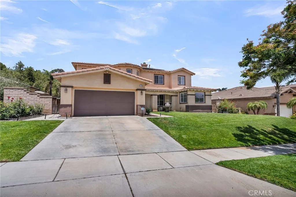 1775 Honors Lane, Corona, California 92883 home-pic-1