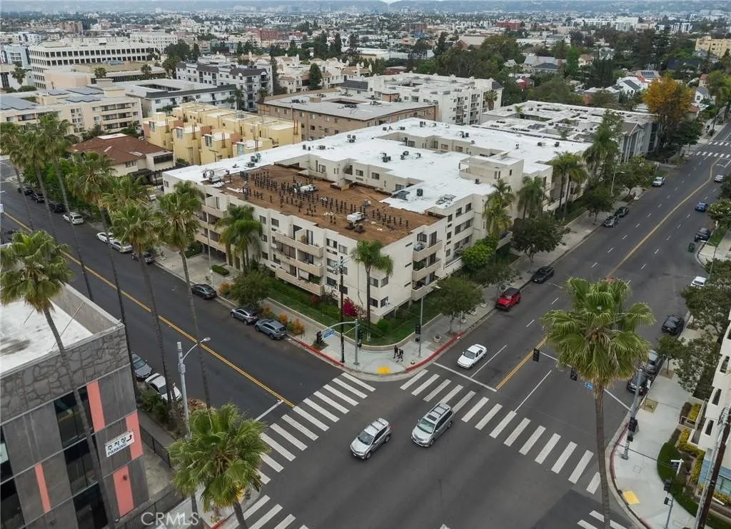 435 S Virgil Avenue 225, Los Angeles, California 90020 home-pic-25