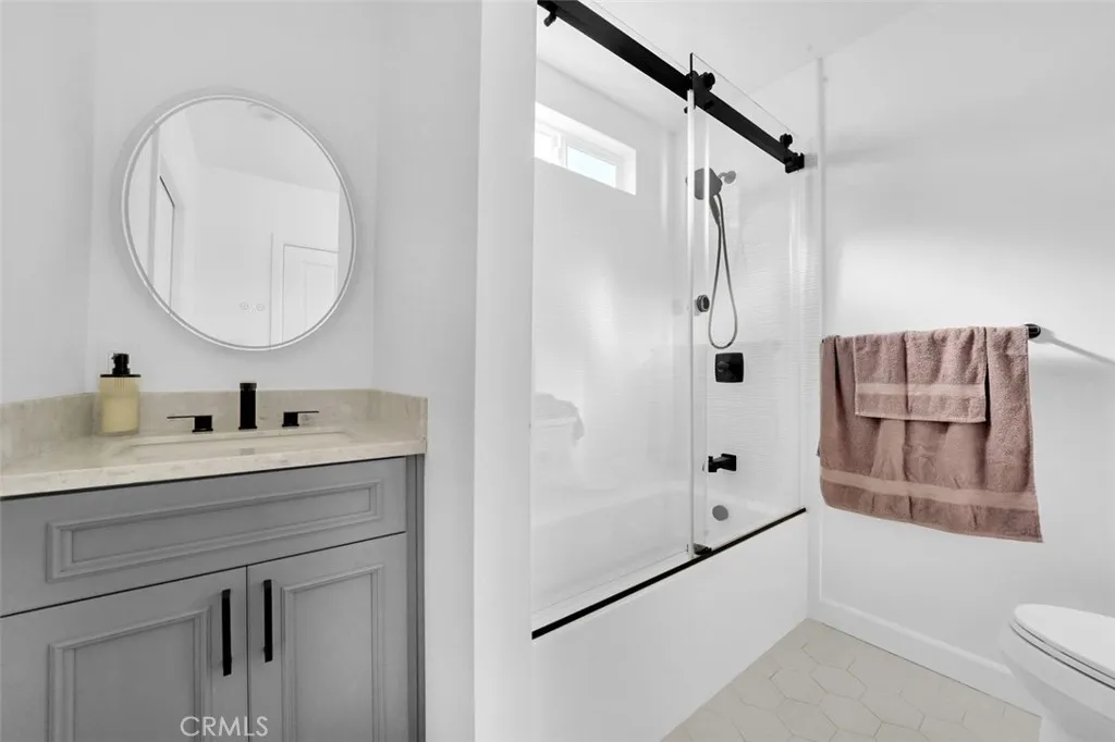 Upstairs Bath
