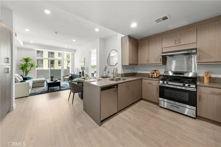 168 S Monterey Street 502, Alhambra, California 91801