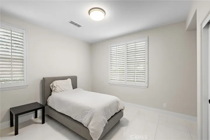 6 Julia Street, Ladera Ranch, California 92694
