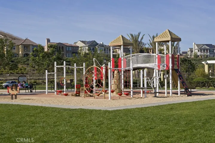 6 Julia Street, Ladera Ranch, California 92694