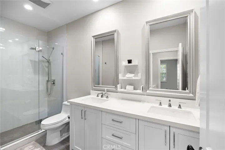 6 Julia Street, Ladera Ranch, California 92694