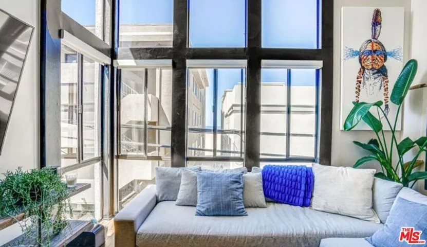 14 Mast Street 4, Marina Del Rey, California 90292