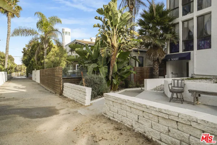 14 Mast Street 4, Marina Del Rey, California 90292