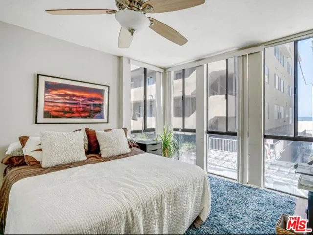 14 Mast Street 4, Marina Del Rey, California 90292