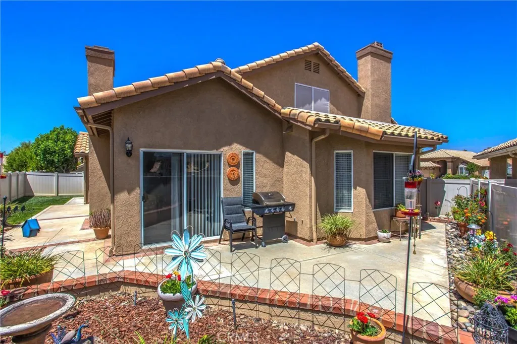 518 S Seminole Circle, Banning, California 92220 home-pic-35