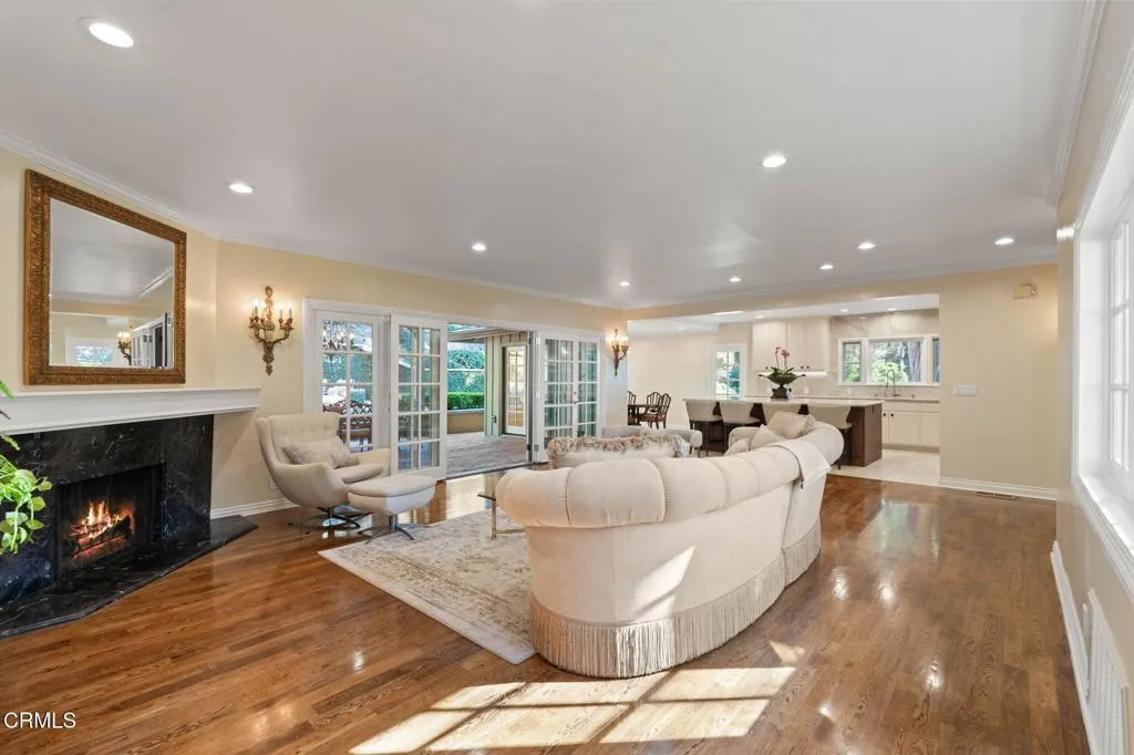 1010 Stoneridge Drive, Pasadena, California 91105, 3 Bedrooms Bedrooms, ,3 BathroomsBathrooms,Residential,For Sale,Stoneridge,P1-22899