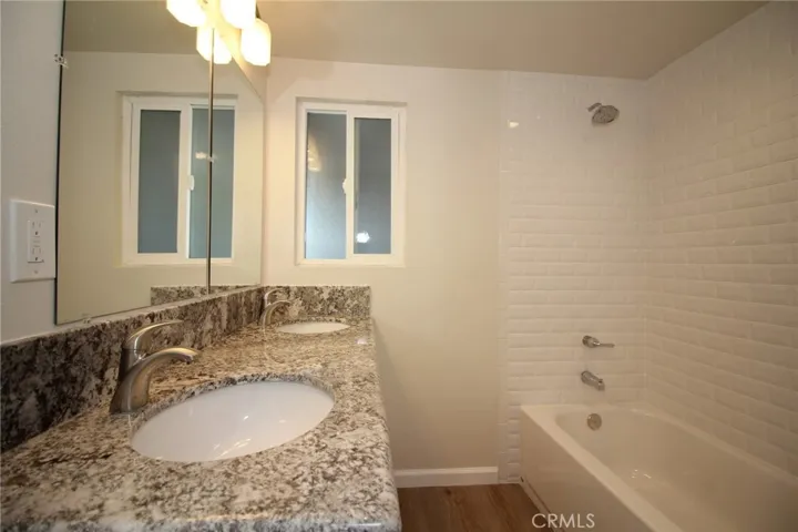 Uunit A Hall Bath