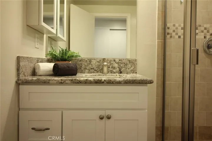 Unit B Prinmary Bath