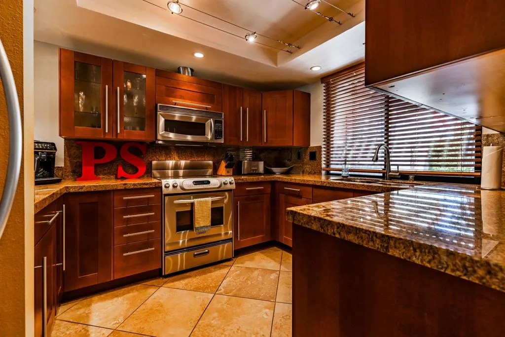 1971 Paseo Raqueta, Palm Springs, California 92262 home-pic-12
