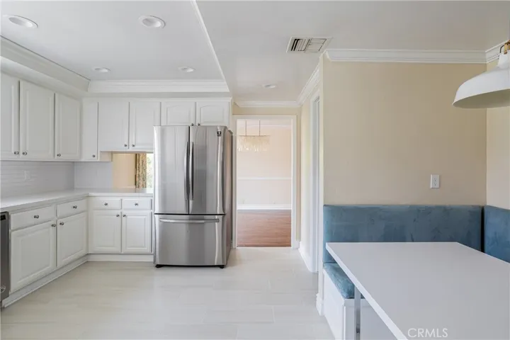 492 Magnolia Street, Costa Mesa, California 92627